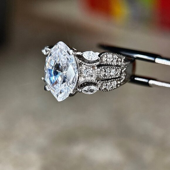 Shiny Cubic Zirconia 925 Silver Ring - Picture 3 of 9